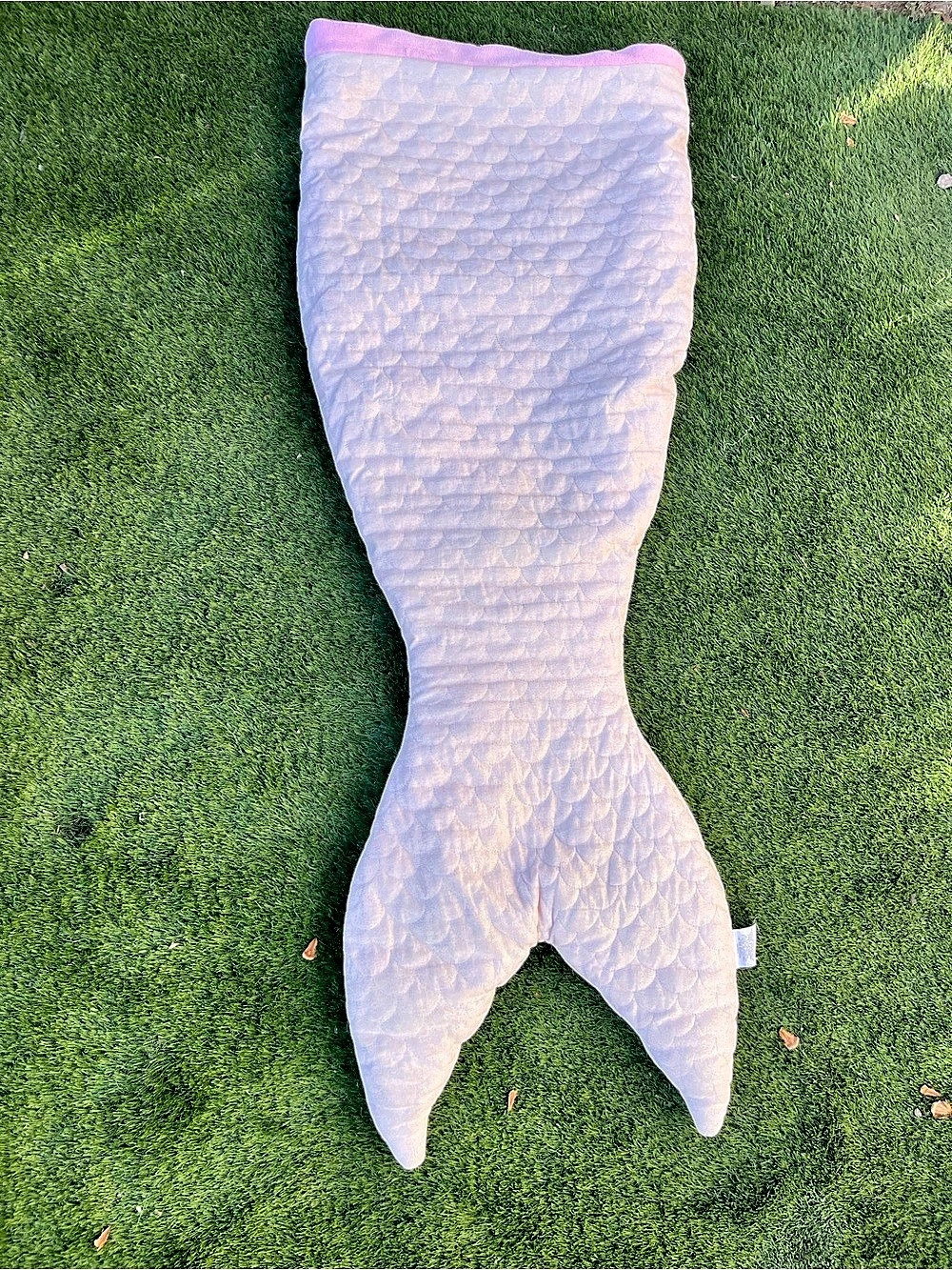 Pink Mermaid Tail Blanket